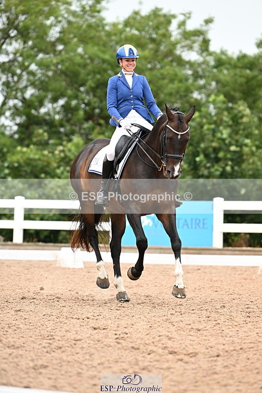 240815A-133926-01590 - 201-Natasha.Collings-Costello-Dovevale.Tender.Dove