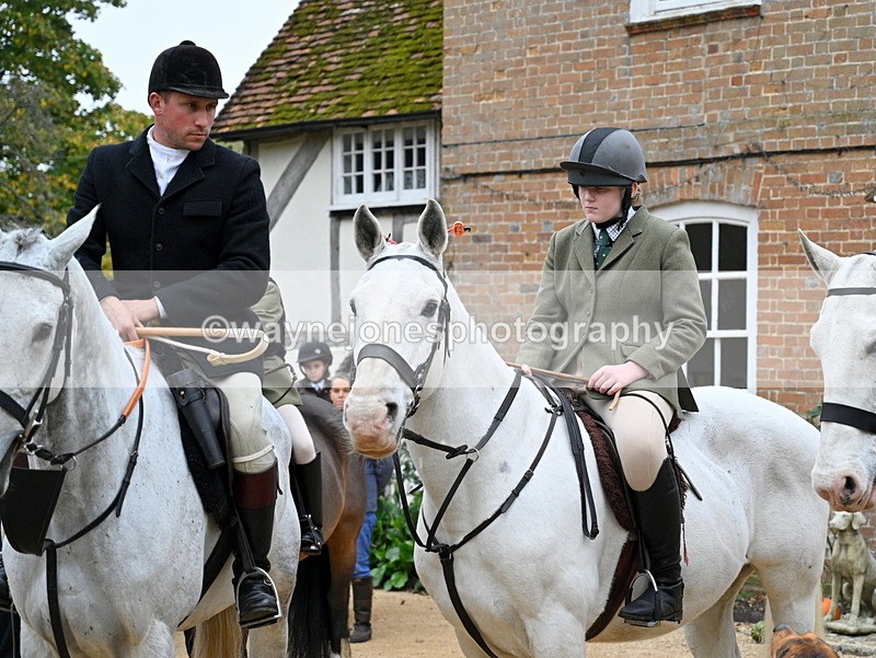 WJ7_6142 - Berks & Bucks - Children's Meet - The Old Farmhouse – Steventon.