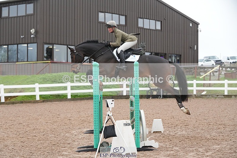 251107-131423-00892 - Cls 5 Newcomers and 1.10m Open