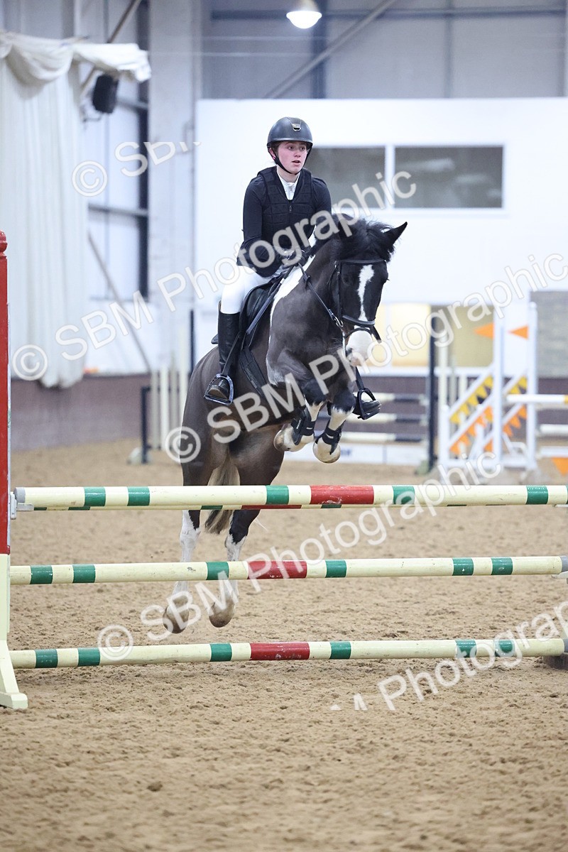 SBM_003273 - Class 11 - Blue Chip Pony Newcomers - 1.00m Open