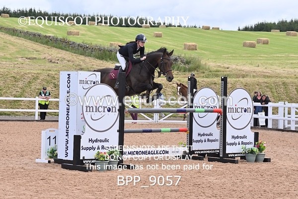 BPP_9057 - CLASS 21 SAT Redpost Equestrian Senior Foxhunter/1.20m Open