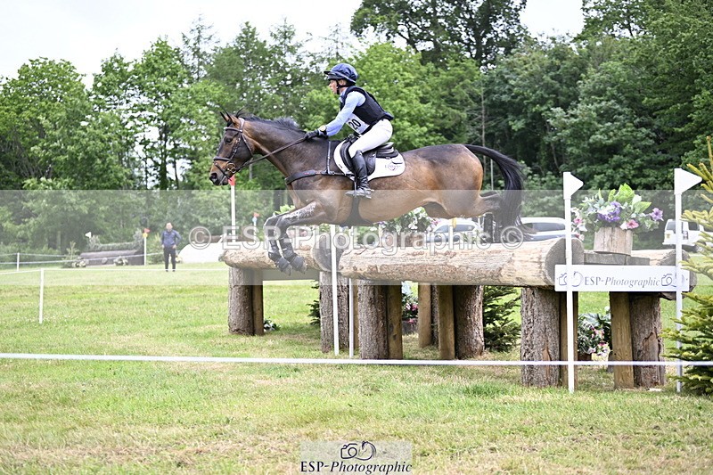 250524A-151052-13983 - C-220-Rosalind.Canter-GRAFFITO