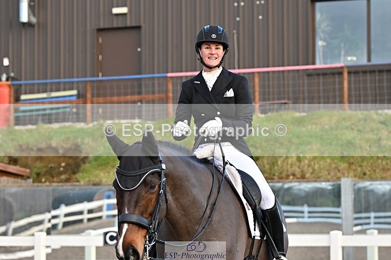 241214-150217-03068 - 160-Shelly.Smit-Sharp.Sharp