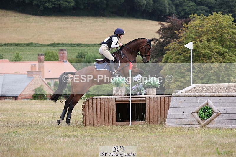 250802A-110945-01676 - A-013-Fiona.Jones-ABBY.VD.BERGHOEVE.Z