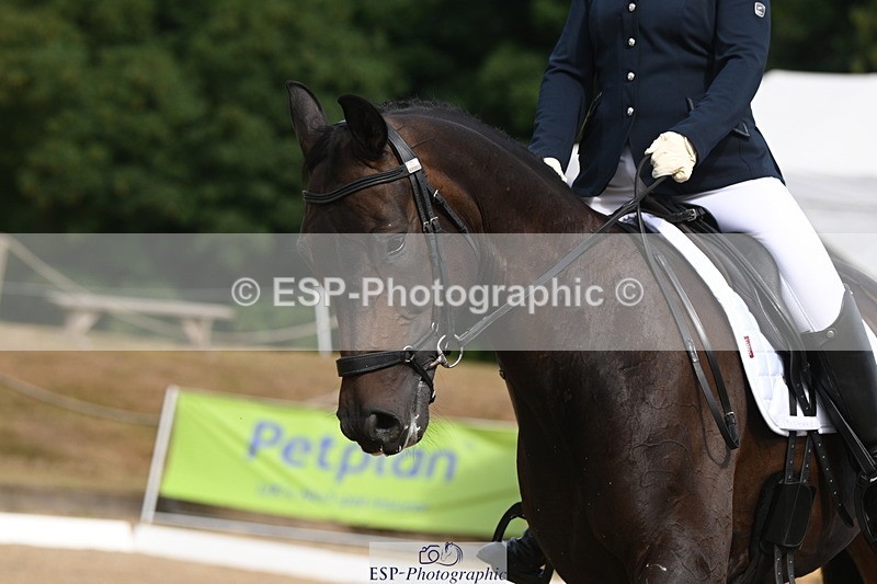 250719A-101149-03284 - 049-Veronica.Roberts-For.J'Adore