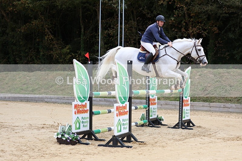 3E7A3253 - Class 9: Senior Foxhunter/1.20 open