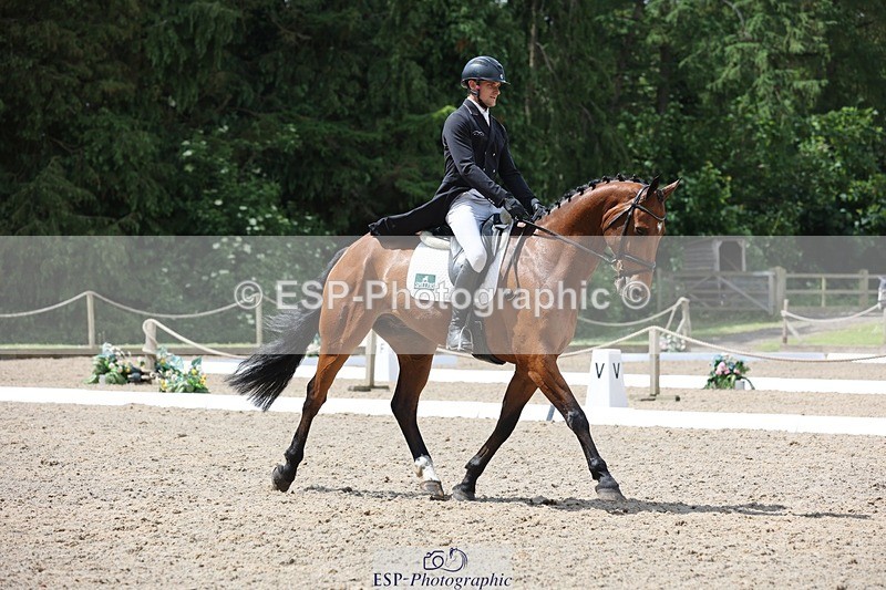 240523-115301-03625 - 241-CLASS_ROMANCE-Jack_Pinkney