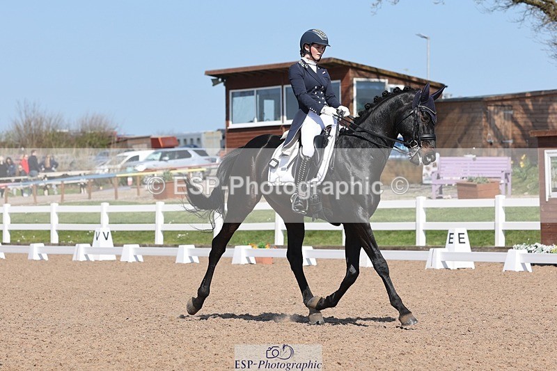 250405-145001-11474 - 069-India.Hamilton-Burnet-Kissingdale