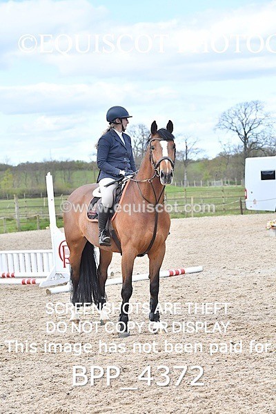 BPP_4372 - CLASS 8 FRI Senior Foxhunter/ 1.20m Open