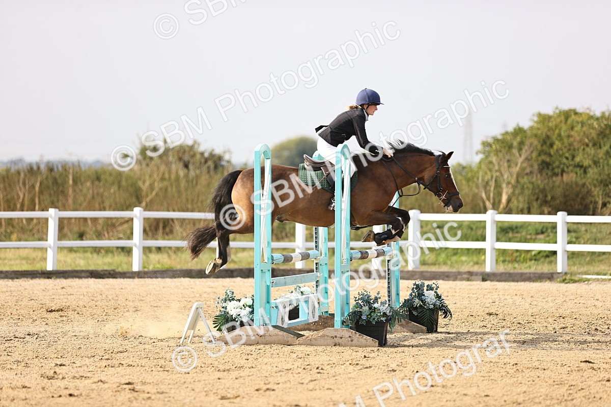 SBM_03923
