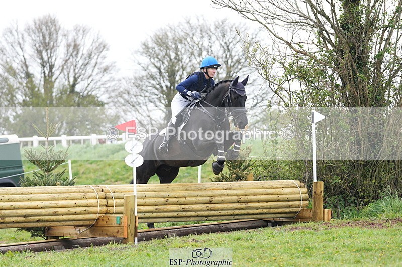 250419-102825-09051 - 405-Laura.Pritchard-SILKY