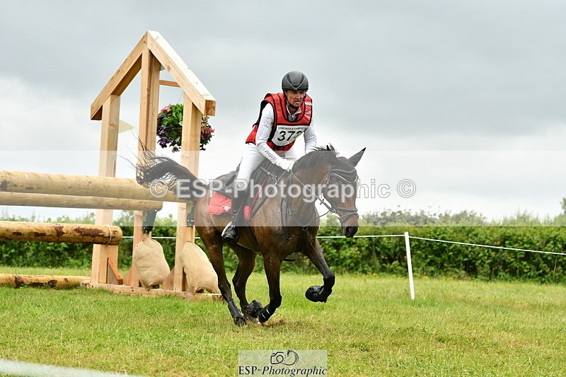 250524A-132128-10547 - B-373-Ben.Lee.Liles-FINCH.FANCY