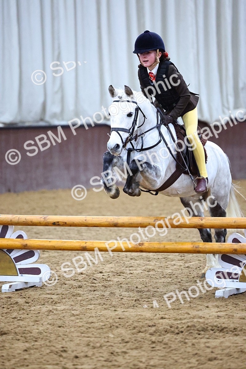 SBM_003149 - Class 35 - 60cm Training Stakes