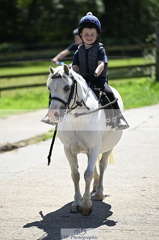 240728B-141730-00499 - Theo and Gemma's Groups Indoor