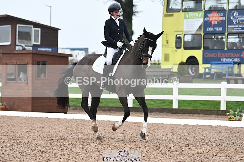 240217A-114425-02409 - 161-Katie.Warner-Active.Nuvalari