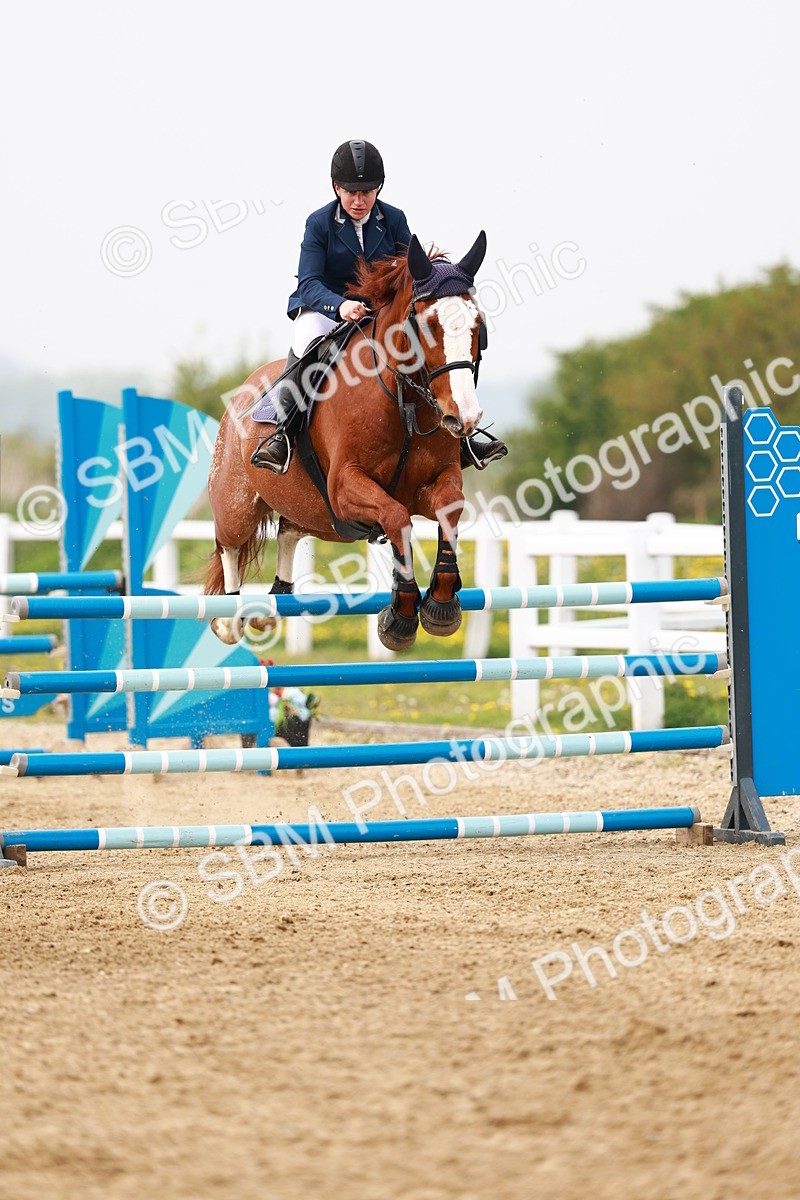  - Class 18 - Senior Newcomers - 1.10m