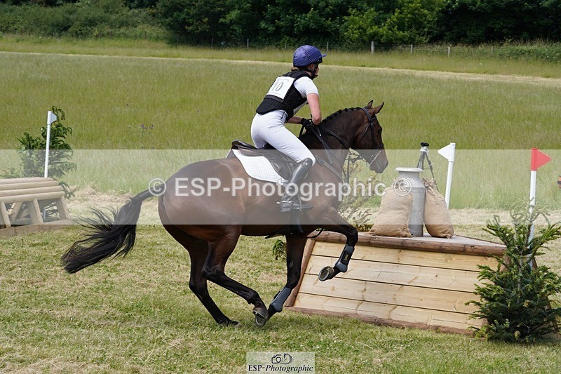 240629X-112010-1543 - 010-Georgie_Selley-VICARSTOWN_VICTOR