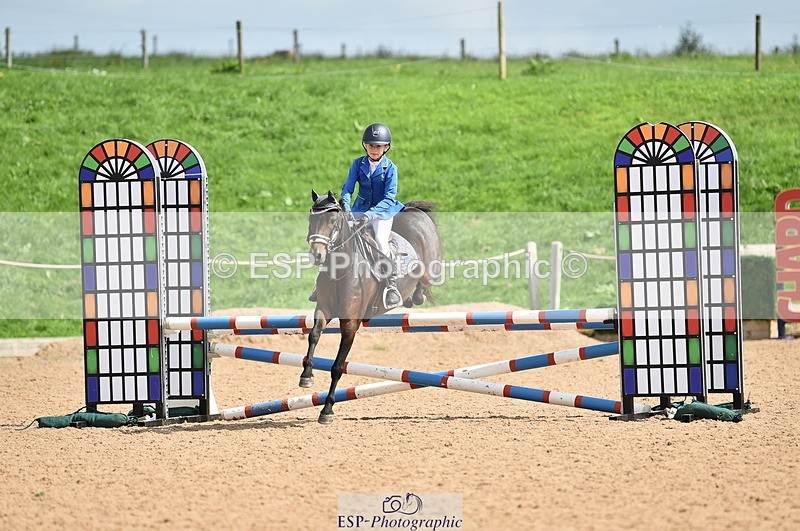 230902A-124830-01222 - Cls 3A Pony Medium 80cm