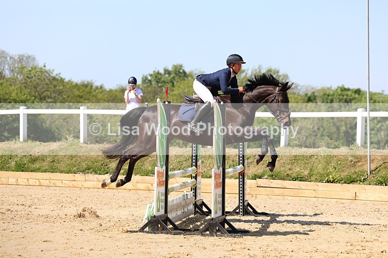 3E7A5804 - Class 4: Senior BN/90cm open