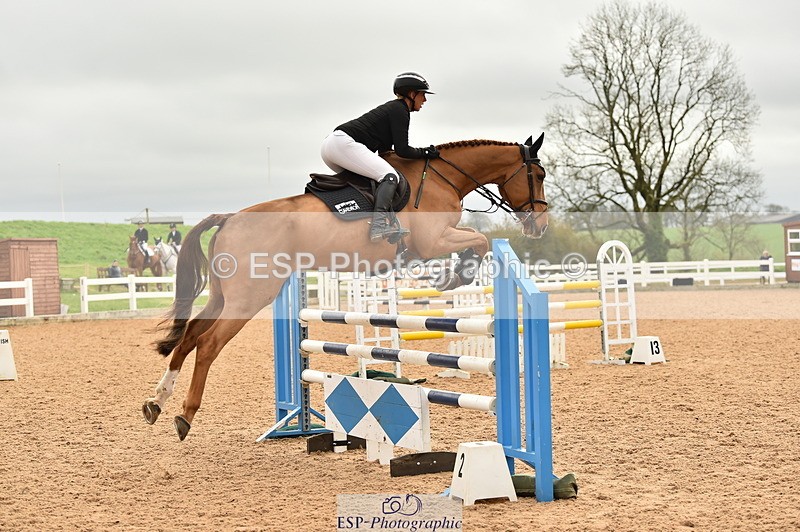 231122A-130338-00401 - Cls 4 Newcomers & 1.10m Open