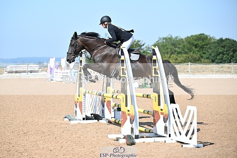 260722-101828-00119 - Cls 2 Brit Nov + 90cm Open