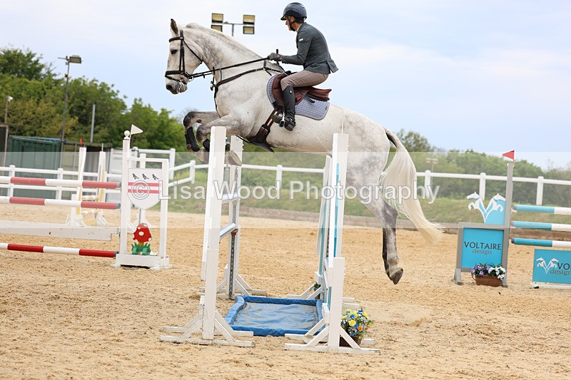 3E7A9619 - Class 9: Senior Foxhunter/1.20 open