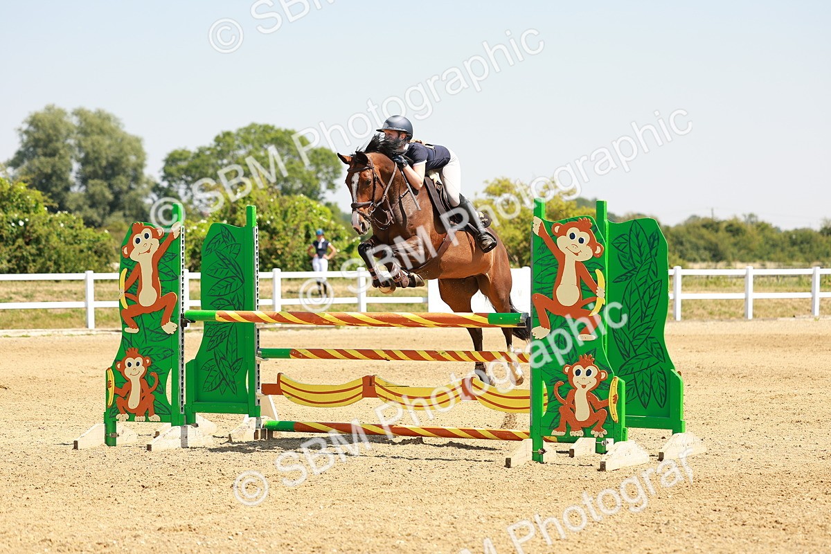 SBM_001403 - Class 4 - Senior Newcomers - 1.10m