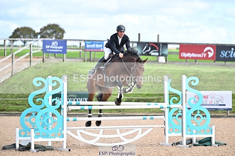 250924-122200-00231 - Cls 3 Snr 1.05m Open