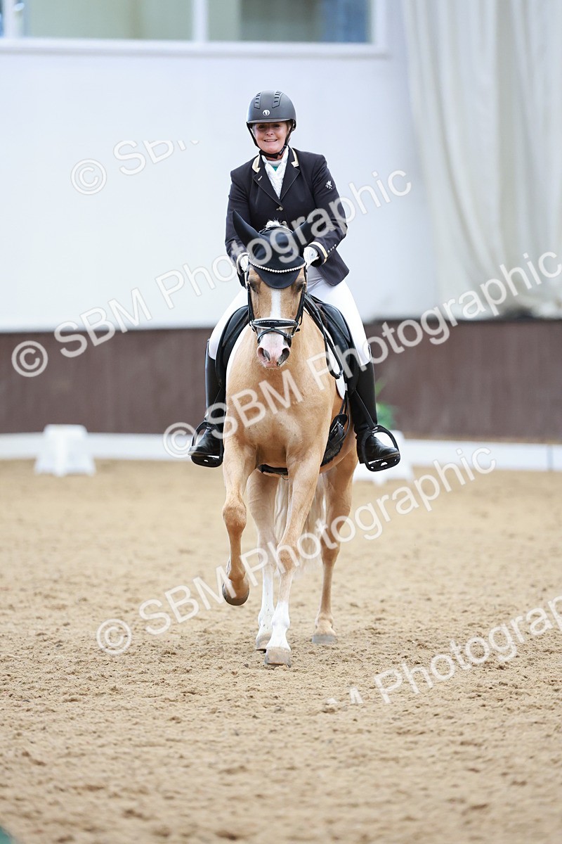 SBM_009854 - Class 6b - Novice 6 - 12.40-13.43