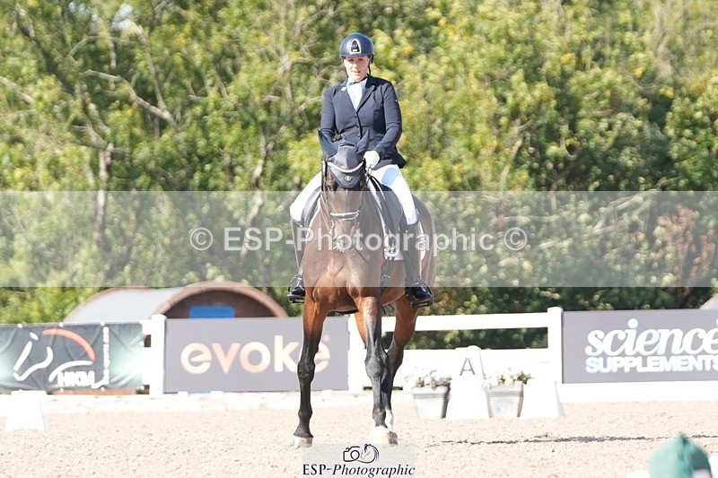 250906-152910-04784 - 110-Chelsea.DonovanFrankie.zenturio