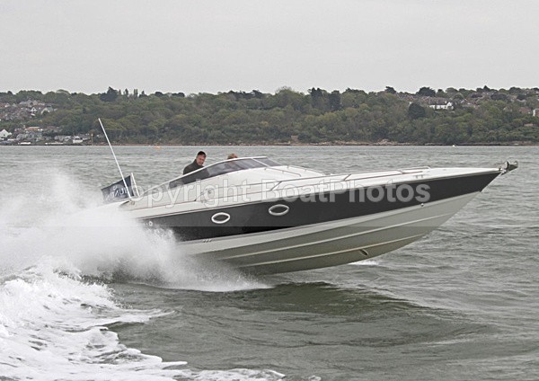 100515 ICON HUNTON IMG_0590 - Motorboats - Open