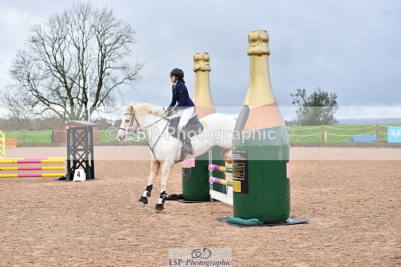 231118A-110408-01169 - Cls 20+21 Club and Schools 80cm