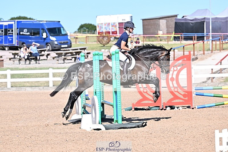 250708A-165602-00148 - 70cm Classes