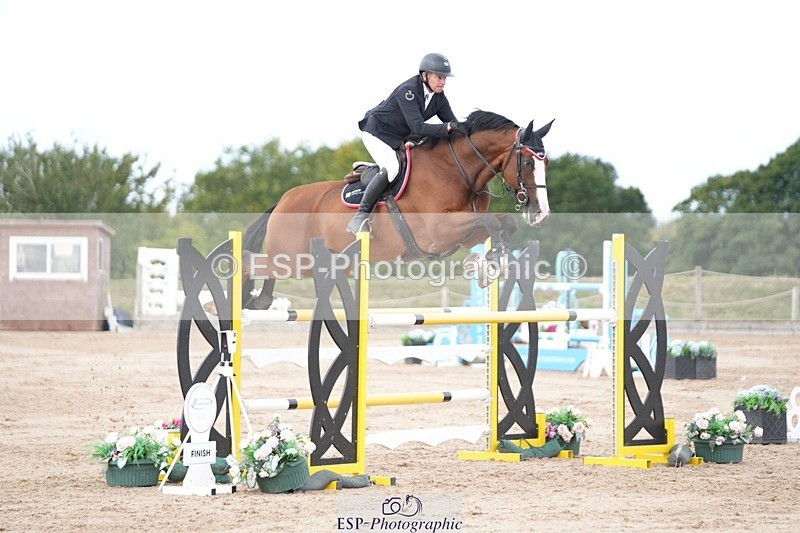 250801-110804-04860 - Cls 14 Snr Fox 1st Rnd