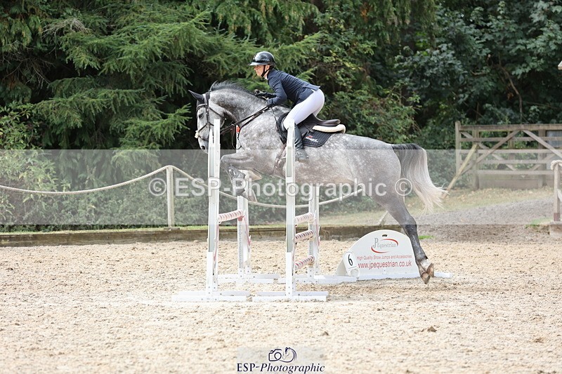 250829A-113943-01434 - Cls 7 British Novice and 90cm