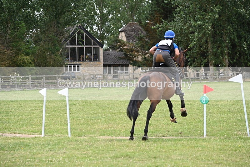 WJ6_6104 - 60cm XC Time 09:48 to 09:57