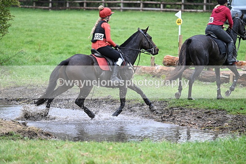 WJ7_1664 - Time at Photographer 13:13 to 13:26