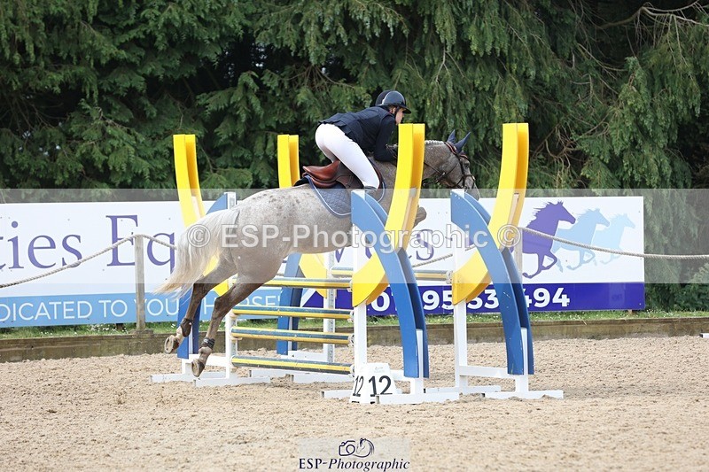 230618-093825-09718 - Cls 19 Pony Intro 1m