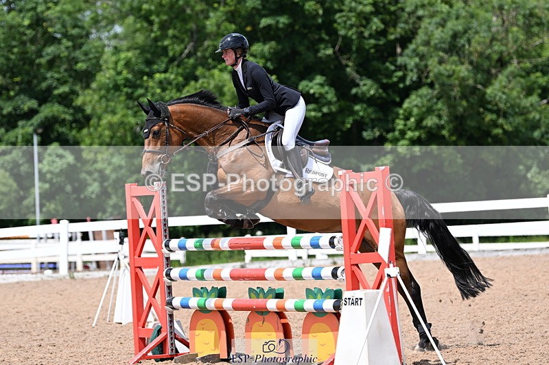 240619A-142756-00604 - Cls 4 Snr Newcomers and 1.10m Open