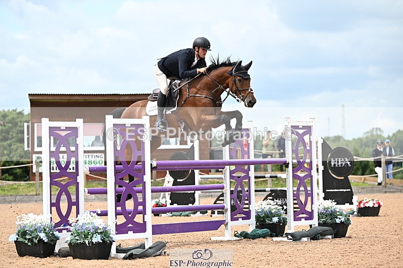 240726A-131755-01381 - Cls 3 Snr Foxhunter