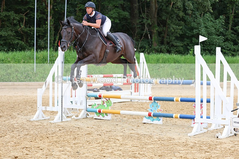 3E7A6448 - Class 8: Senior Newcomers/1.10m open