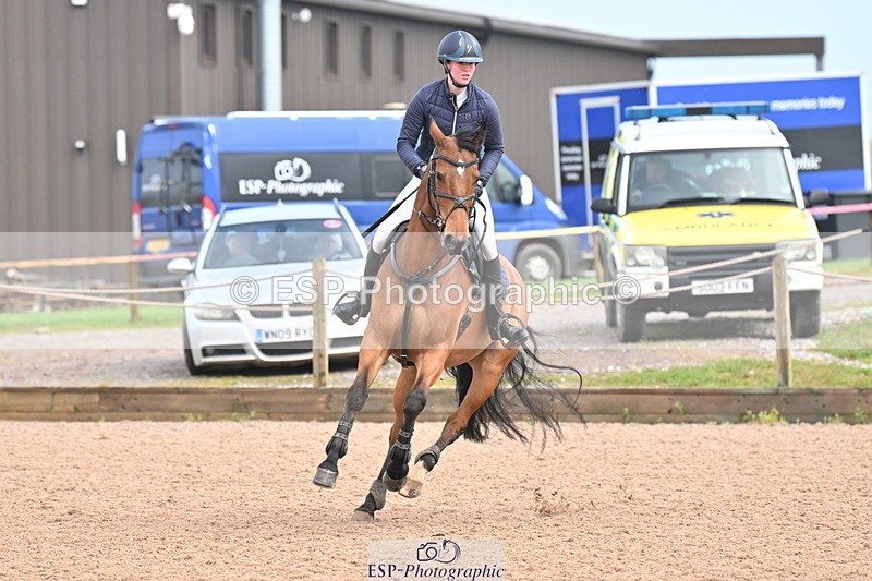 240405A-090904-00323 - Cls 1 Snr 1.05m & 1.10m