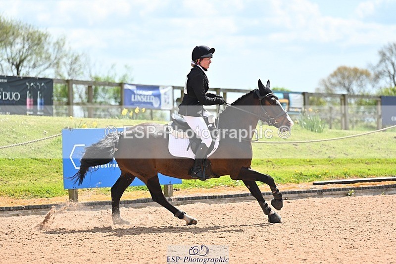 260419-125050-12967 - Q-813-Lizzie.Pearson