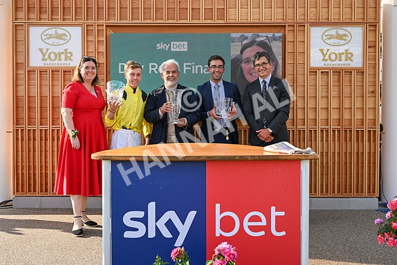 220826-Race 7-Raammee-6132 - Race 7 17.20pm Sky Bet Dav Reid Finale Handicap
