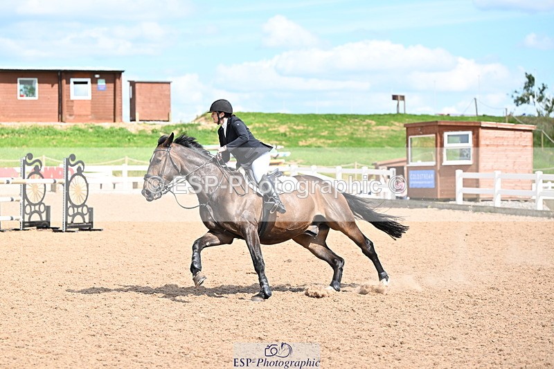 240619A-160401-01122 - Cls 5 Snr Foxhunter and 1.20m Open