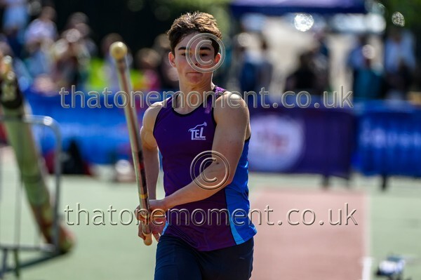 Age25SAT-926348 - Field Male