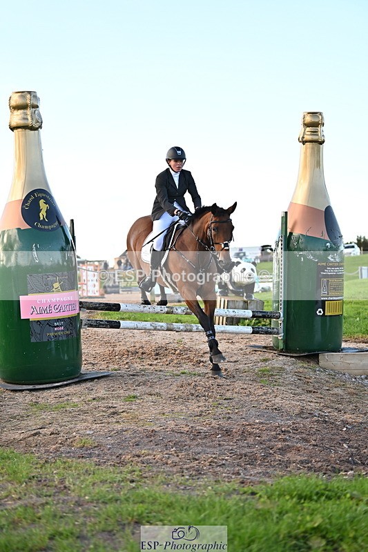 240912A-172716-02724 - Cls 7 Snr 90cm Open Speed Derby