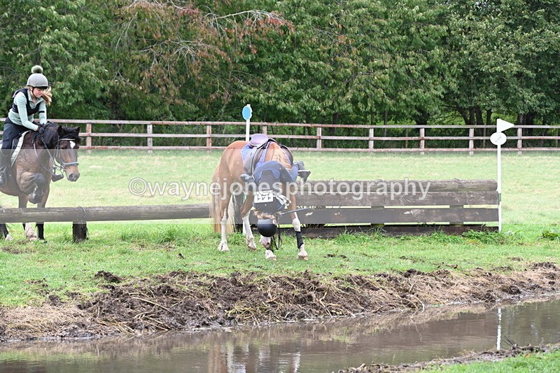 WJ6_5864 - Time at Photographer 12:31 to 12:40