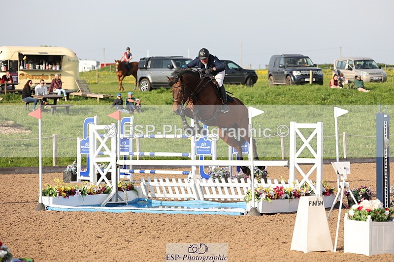 240511A-183323-15862 - Cls 39 Chard Equ Derby