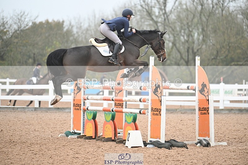 241102A-122355-04543 - SAT Cls 15 Foxhunter and 1.20m Open